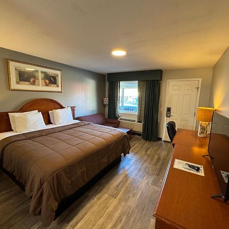 Ozark Inn & Suites Kültér fotó