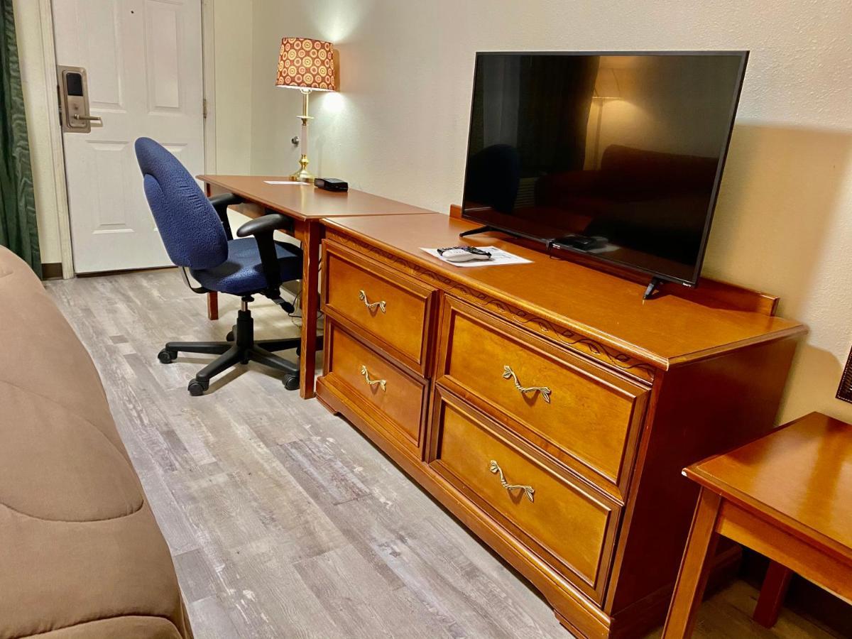 Ozark Inn & Suites Kültér fotó