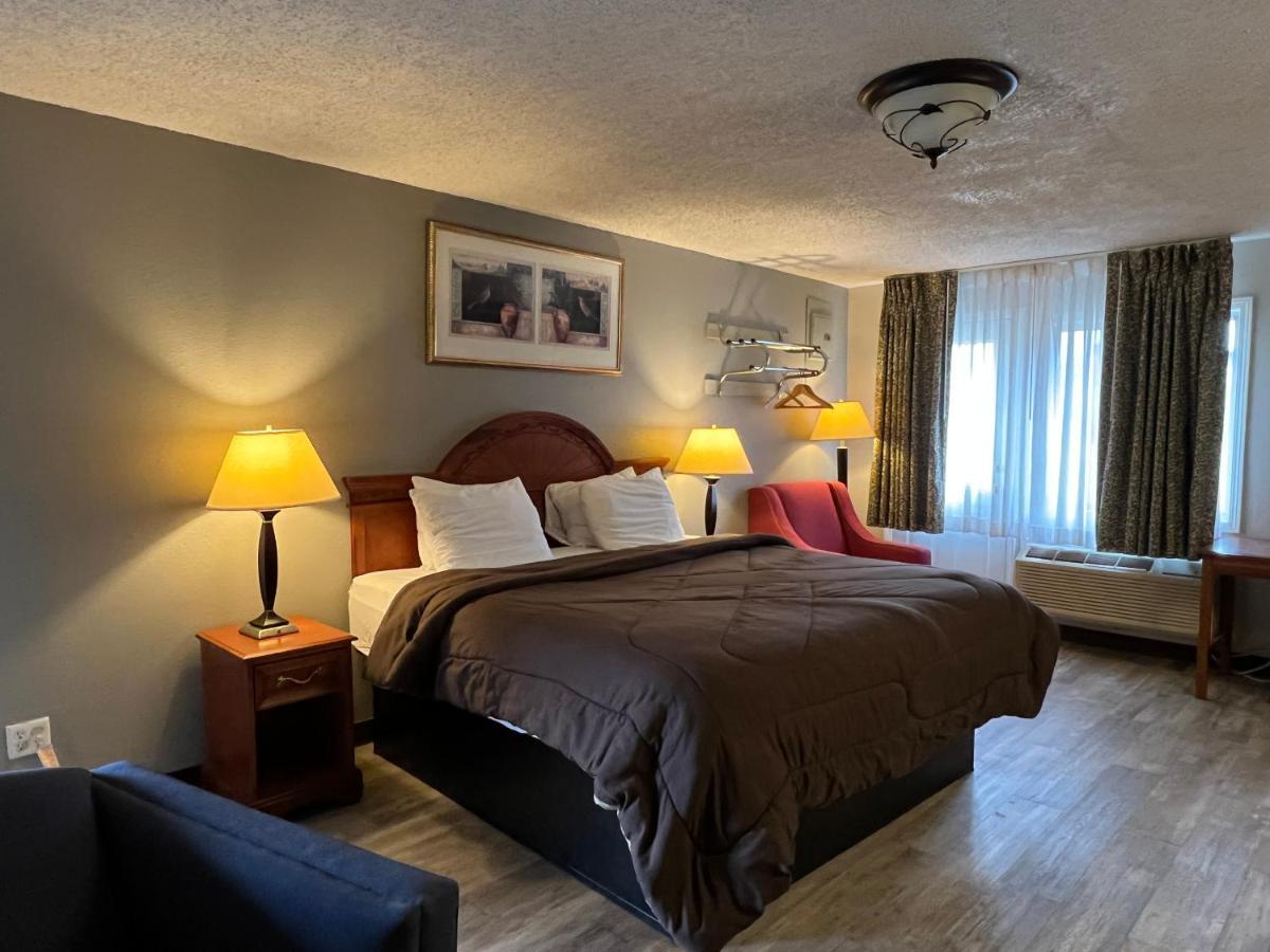 Ozark Inn & Suites Kültér fotó