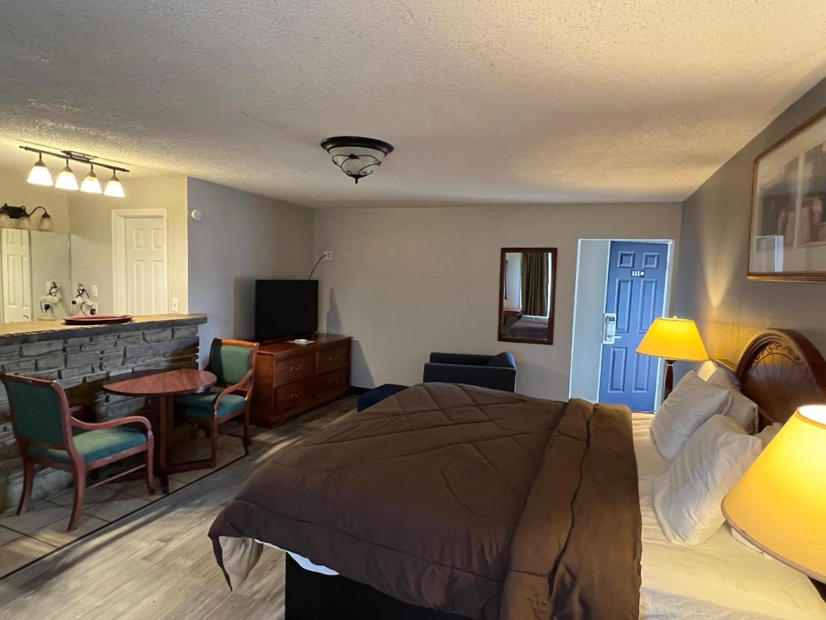 Ozark Inn & Suites Kültér fotó