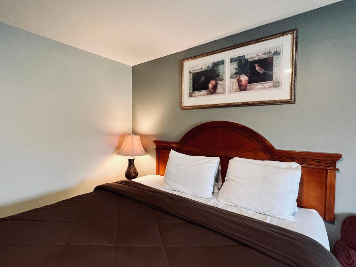 Ozark Inn & Suites Kültér fotó
