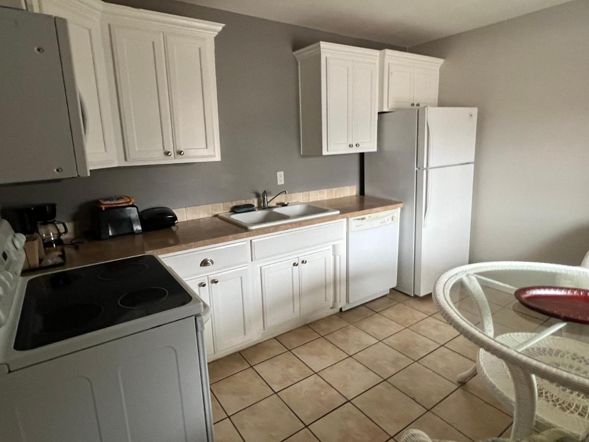 Ozark Inn & Suites Kültér fotó