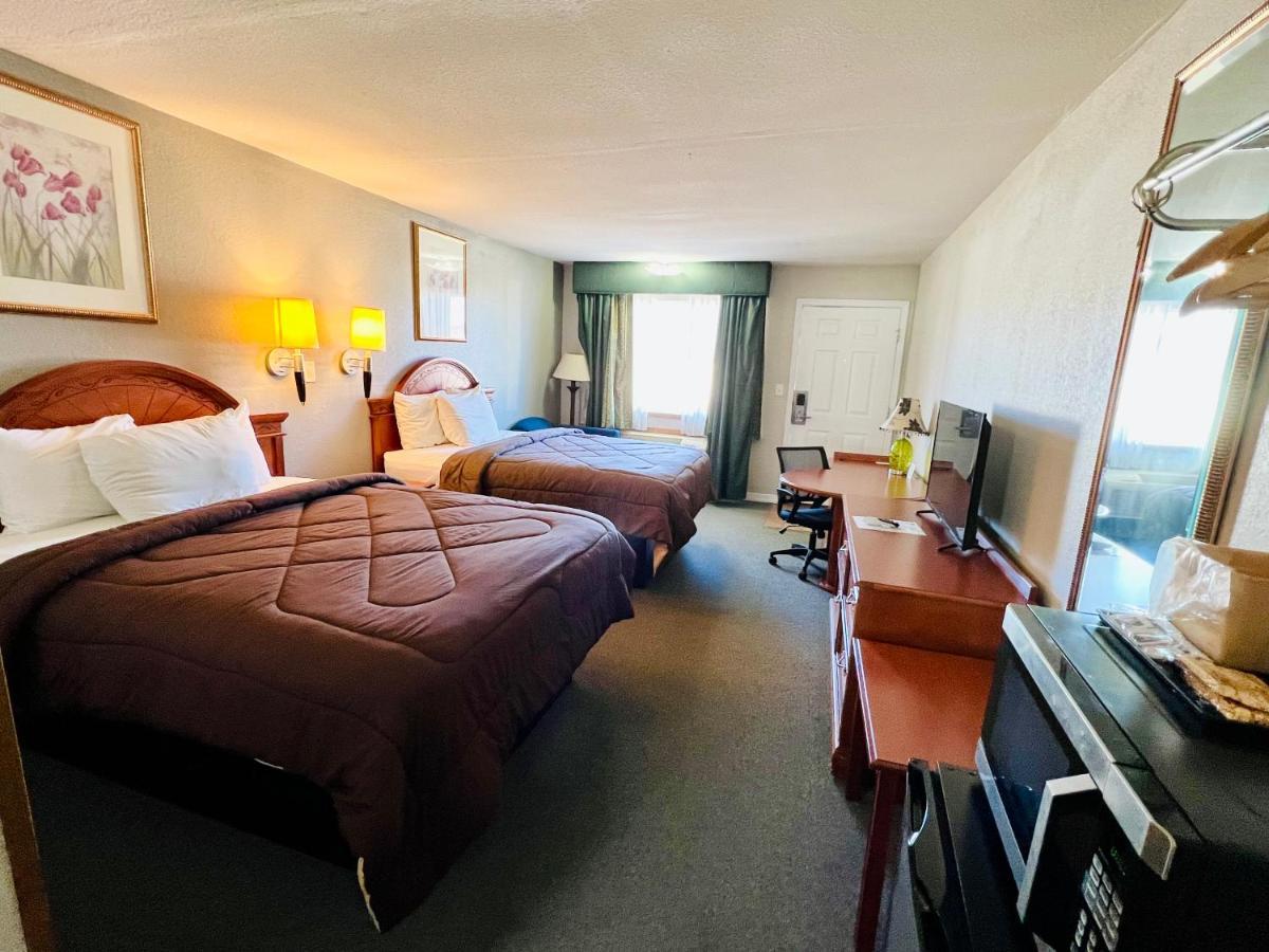 Ozark Inn & Suites Kültér fotó