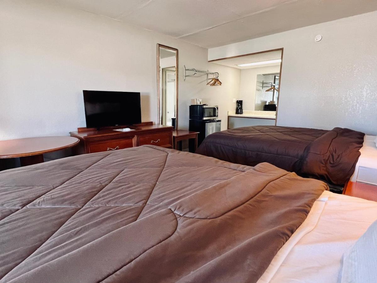 Ozark Inn & Suites Kültér fotó