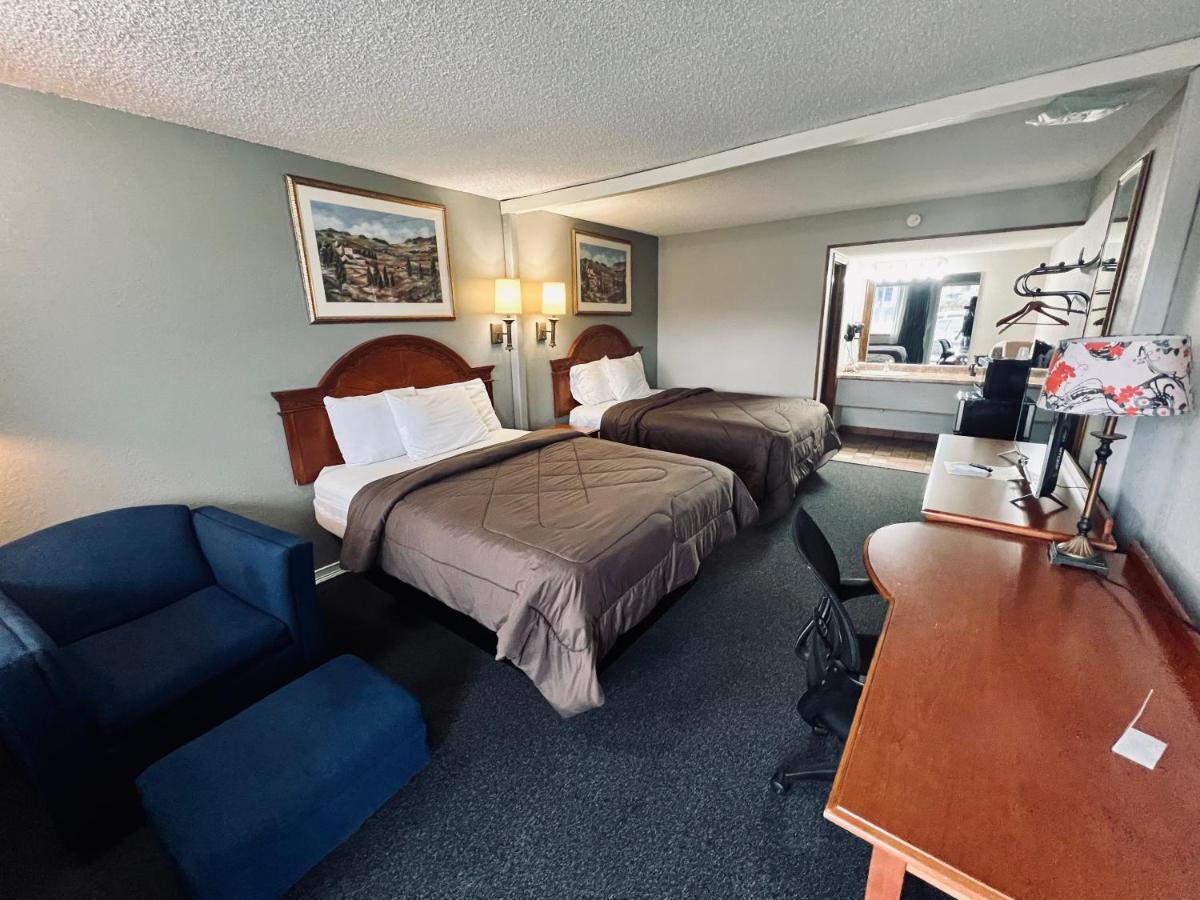Ozark Inn & Suites Kültér fotó
