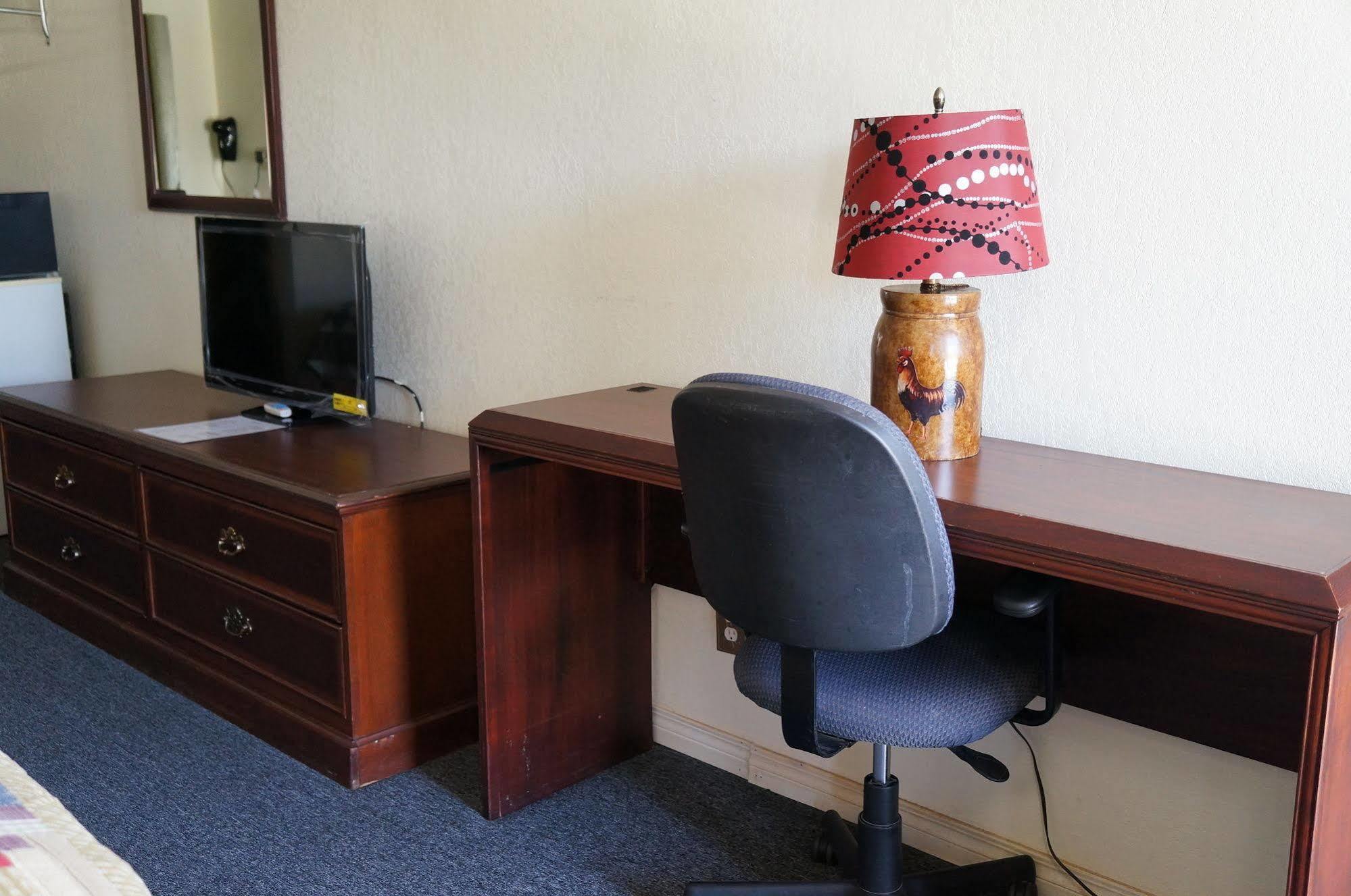 Ozark Inn & Suites Kültér fotó