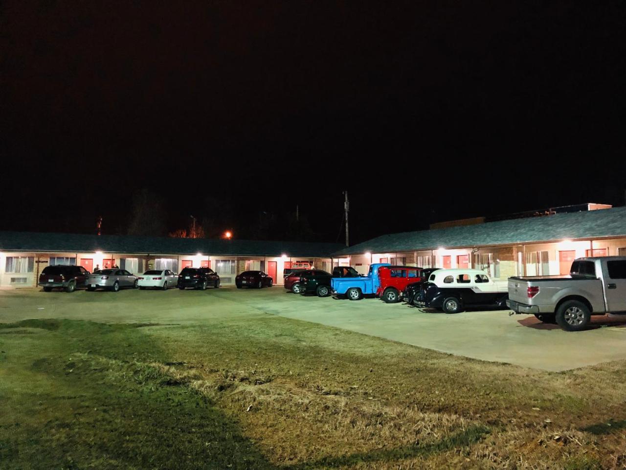Ozark Inn & Suites Kültér fotó