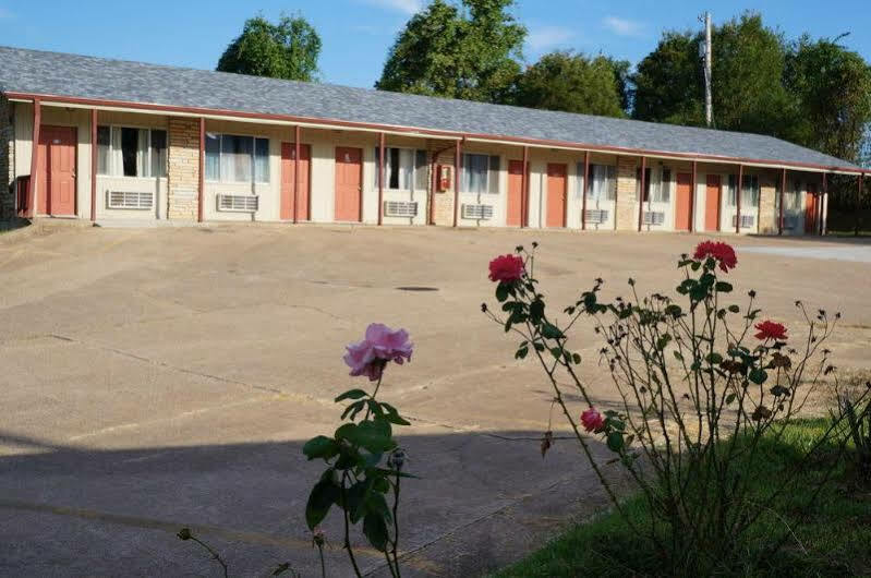Ozark Inn & Suites Kültér fotó