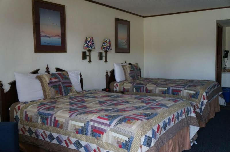 Ozark Inn & Suites Kültér fotó