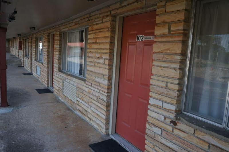 Ozark Inn & Suites Kültér fotó